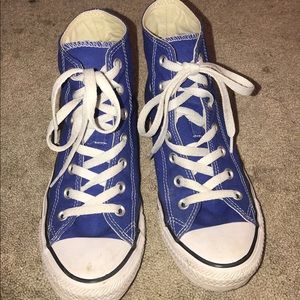 women’s blue converse